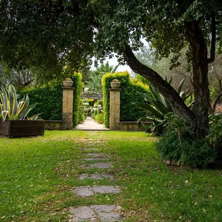 Etna Ranch Villa *